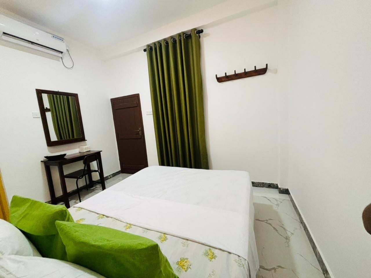 Jaya Villa - Near Airport Negombo Eksteriør bilde