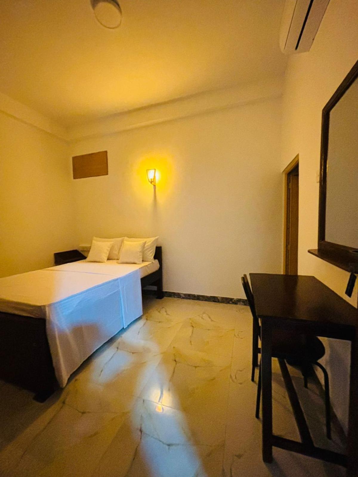 Jaya Villa - Near Airport Negombo Eksteriør bilde