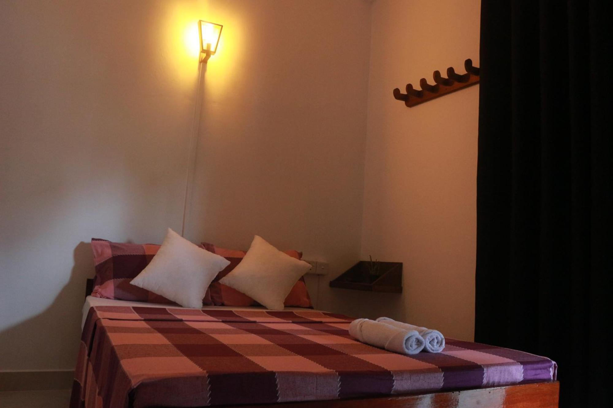 Jaya Villa - Near Airport Negombo Eksteriør bilde