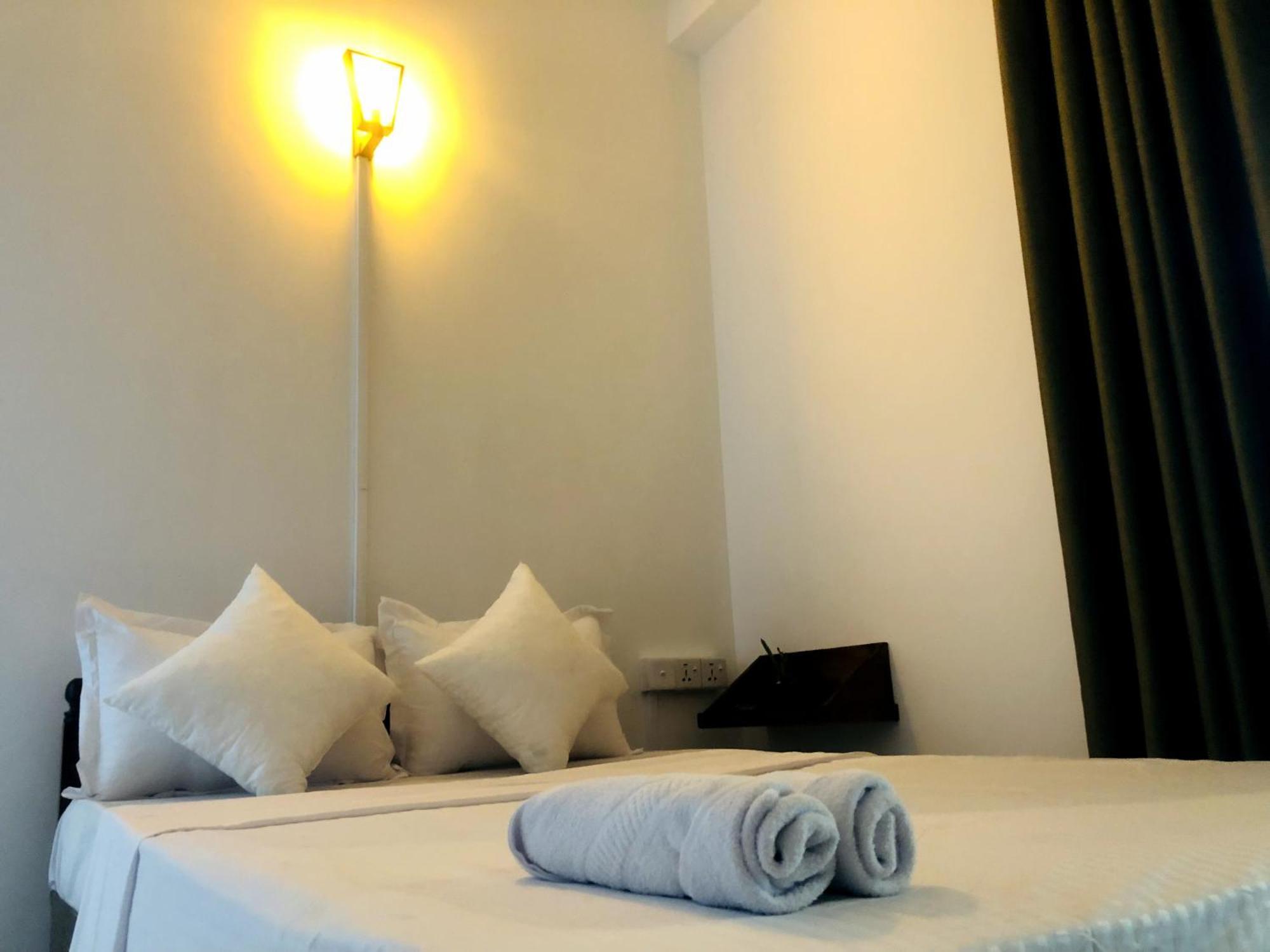 Jaya Villa - Near Airport Negombo Eksteriør bilde
